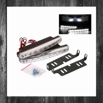 Lumini de zi auto cu 8 LED-uri Holm0177 – Iluminare decorativă suplimentară, ușor de montat, rezistentă la șocuri și apă