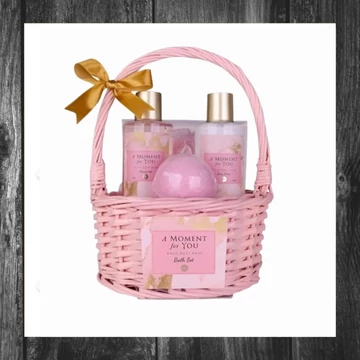 Set cadou pentru baie MOMENT FOR YOU în coș cadou – 6055860