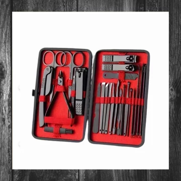 Set premium de manichiură și pedichiură, 24 piese – în etui elegant, roșu-negru – 40683700