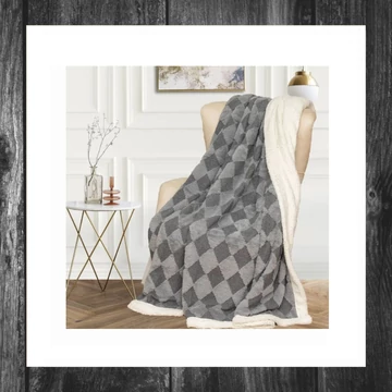 Pătură Sherpa gri–alb cu model romboidal 200×220 cm ZF-SZ200