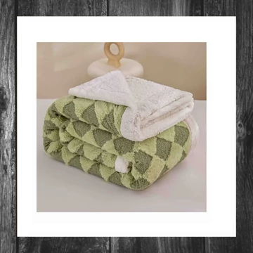 Pătură Sherpa verde–alb cu model romboidal 200×220 cm ZF-Z200