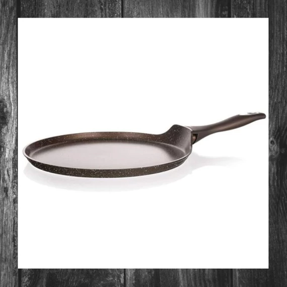 Tigaie antiaderentă pentru clătite BANQUET PREMIUM DARK BROWN – 24 x 1,6 cm – 40055024