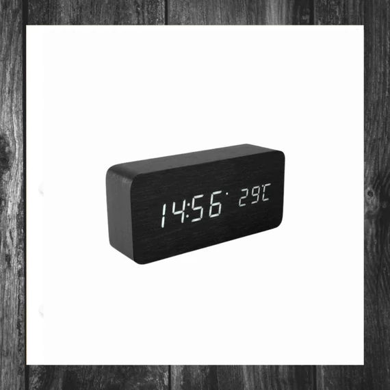 Fa hatású LED ébresztőóra VST-865