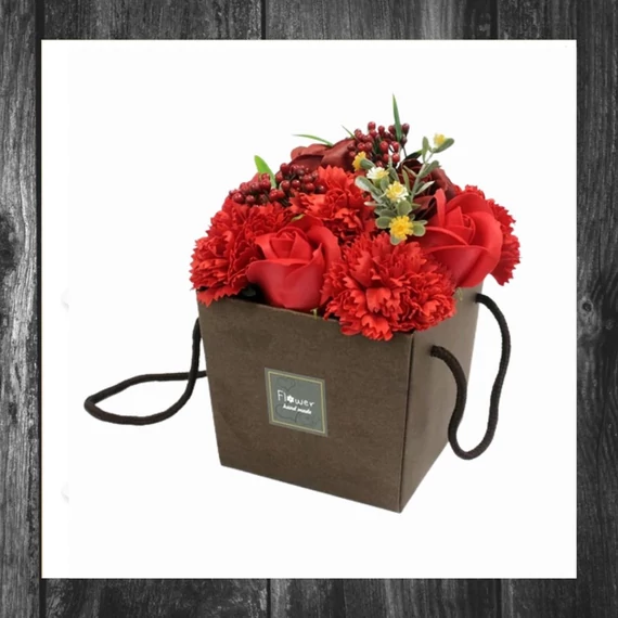 Buchet flori de săpun, trandafir roșu și garoafă – LSF-01
